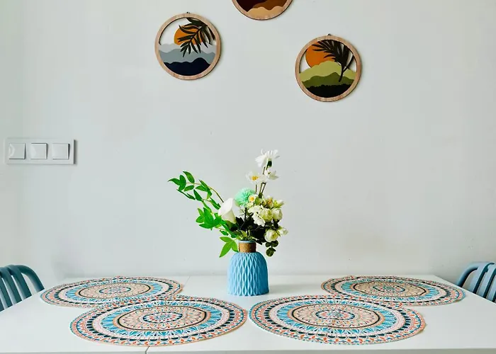 Beautiful Flat Next The شقة *