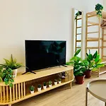 Lejlighed Beautiful Flat Next The