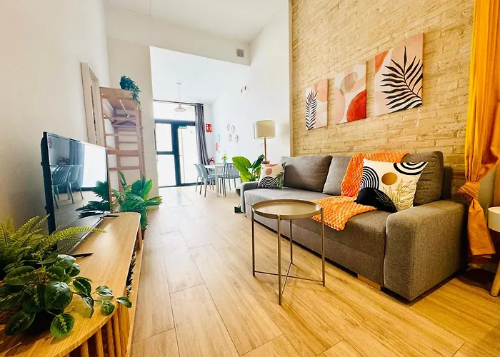 Beautiful Flat Next The شقة فالنسيا