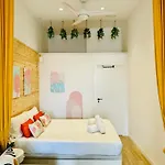 Beautiful Flat Next The Valência