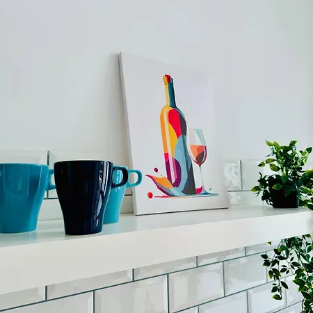 Beautiful Flat Next The Апартаменты Валенсия